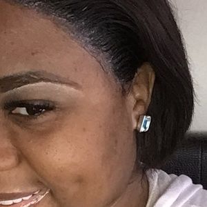 Meet your Posher, Shauniqua